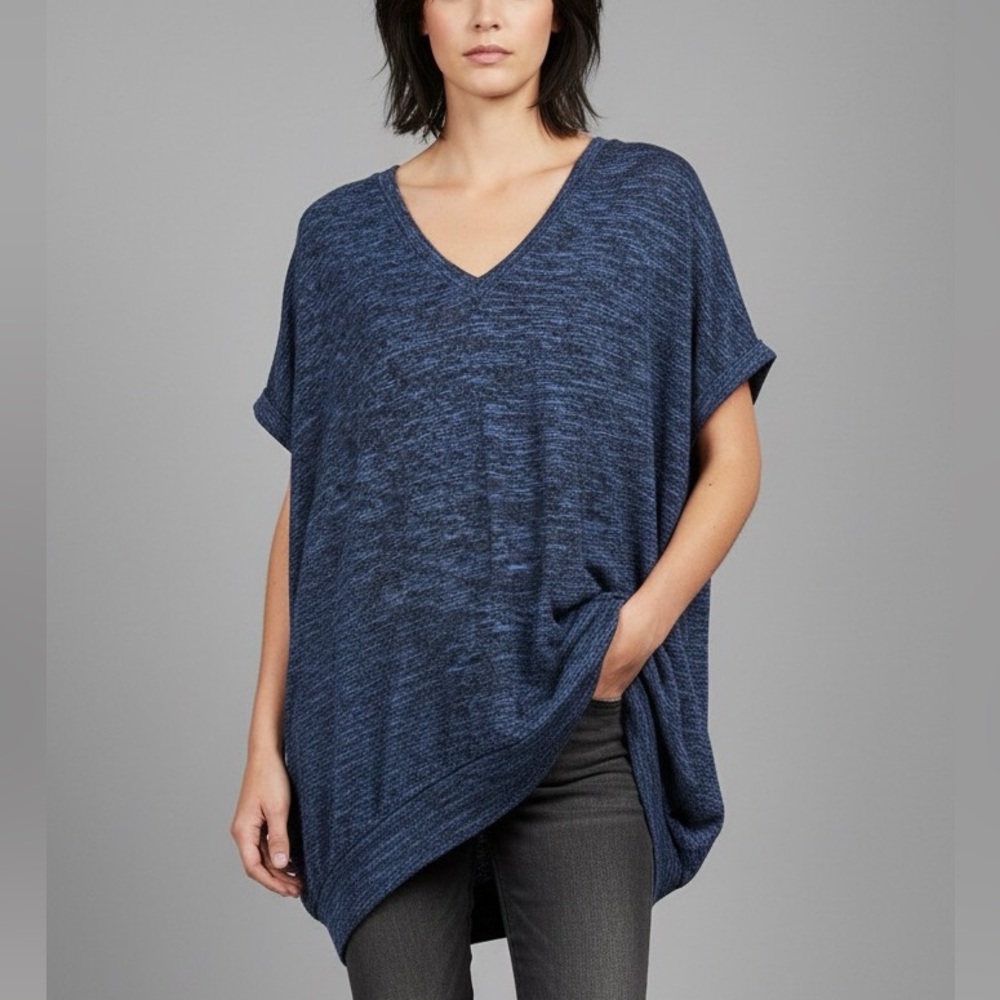 Wilfred Free Trentini Heather Blue V‑Neck Knit Tee – Banded Hem Top | Size L